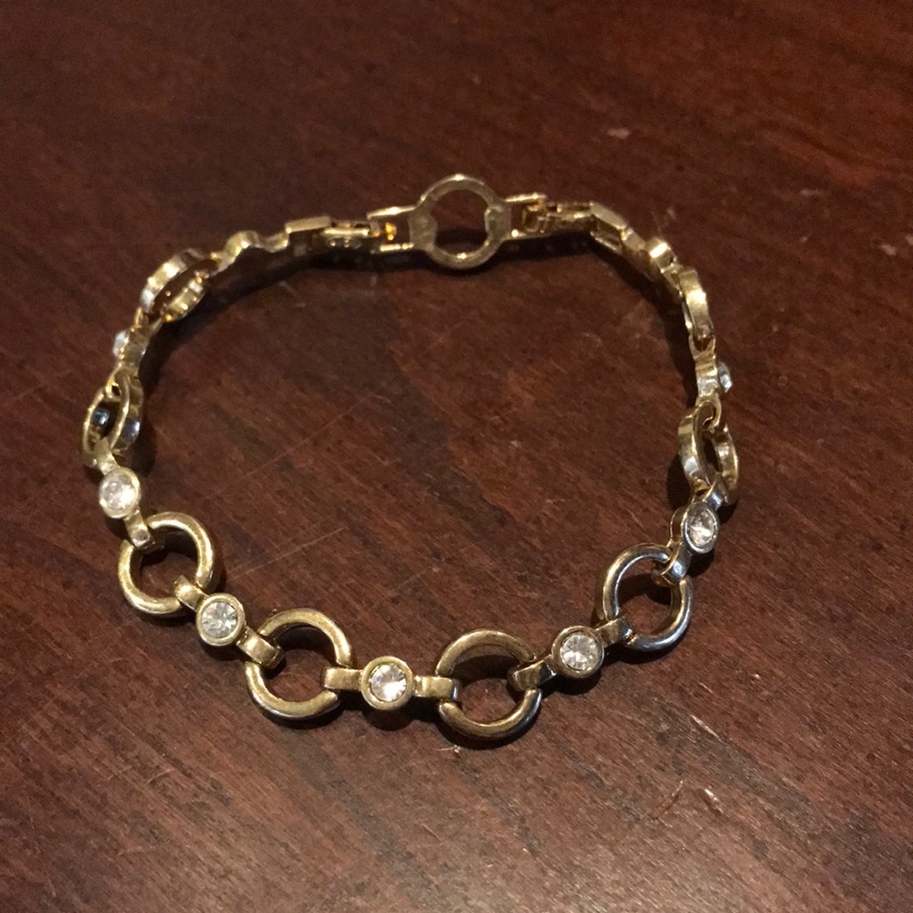 Avon Vintage Goldtone Extend Circle CZ Bracelet